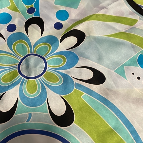 Vintage Oscar De La Renta Floral Geometric Silk Scarf - Picture 5 of 10